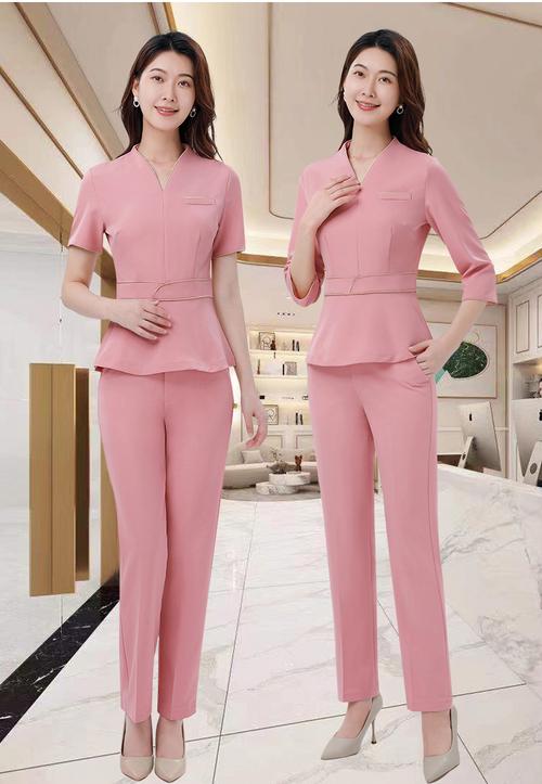 秋冬焕新，专业之选 新款高端美容师工作服，定义医美皮肤管理新形象